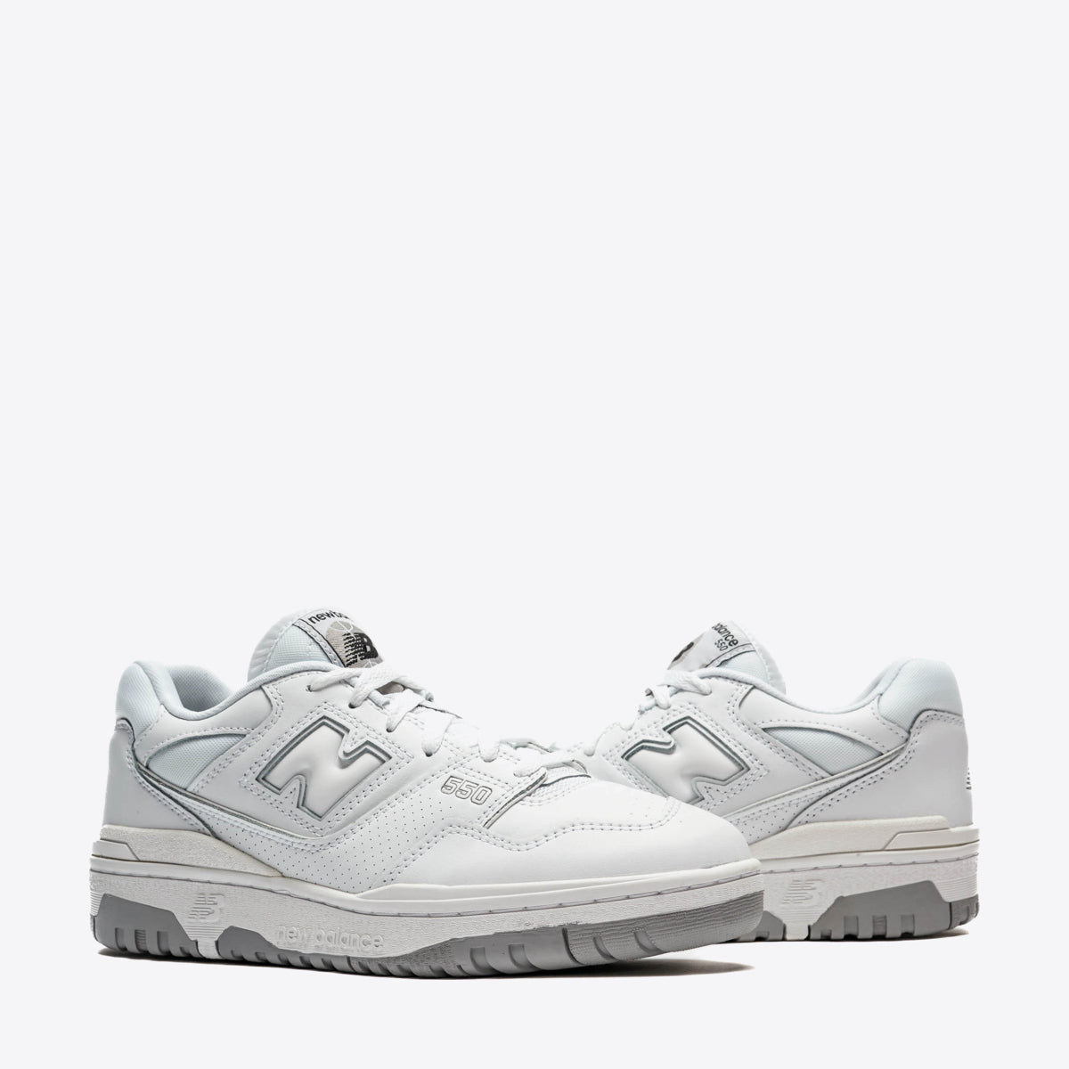 NEW BALANCE 550 Sneaker White/Light Grey - Image 4