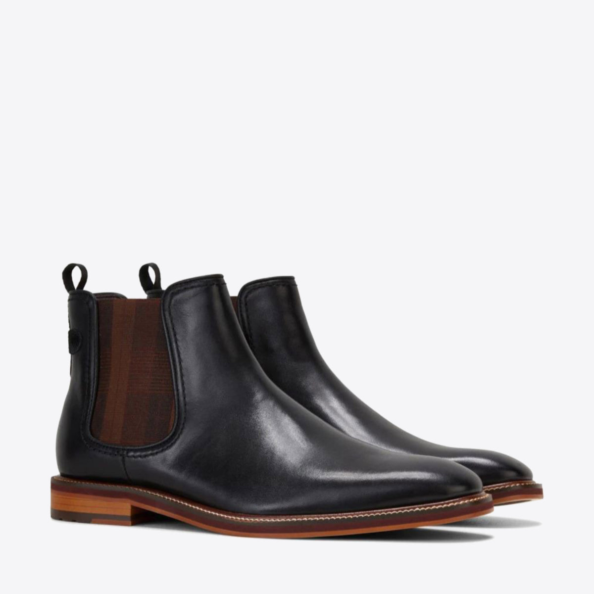 Buy JULIUS MARLOW Scuttle Chelsea Boot Black Online Pat